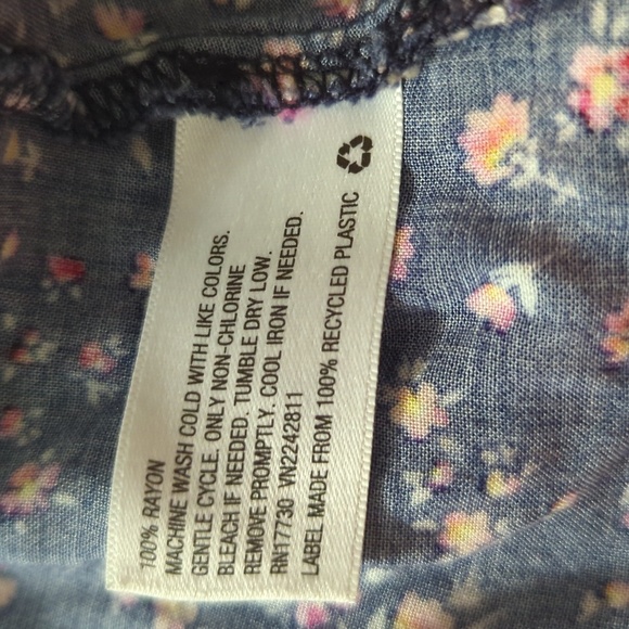Mossimo Blue Floral Sundress with Smocking, Front Tie Junior Women's Size XS - Picture 4 of 4